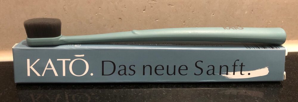 KATO Nano Zahnbürste - eine der sanftesten Zahnbürstekopf bei der Wahl der Zahnbürste