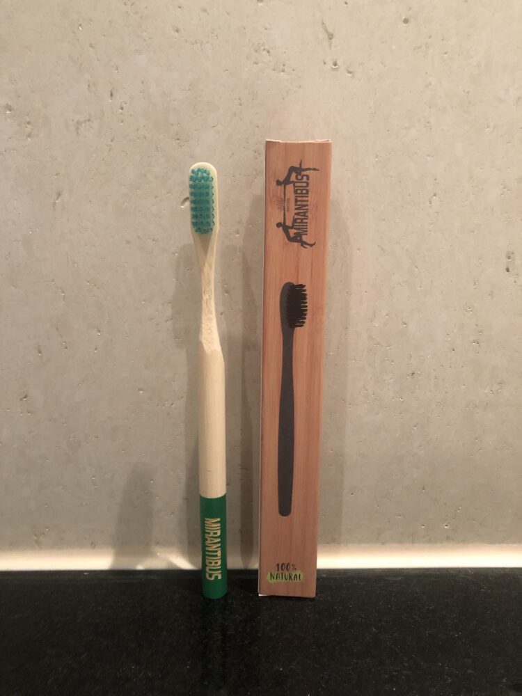 Mirantibus Bambus Zahnbürste im Überblick