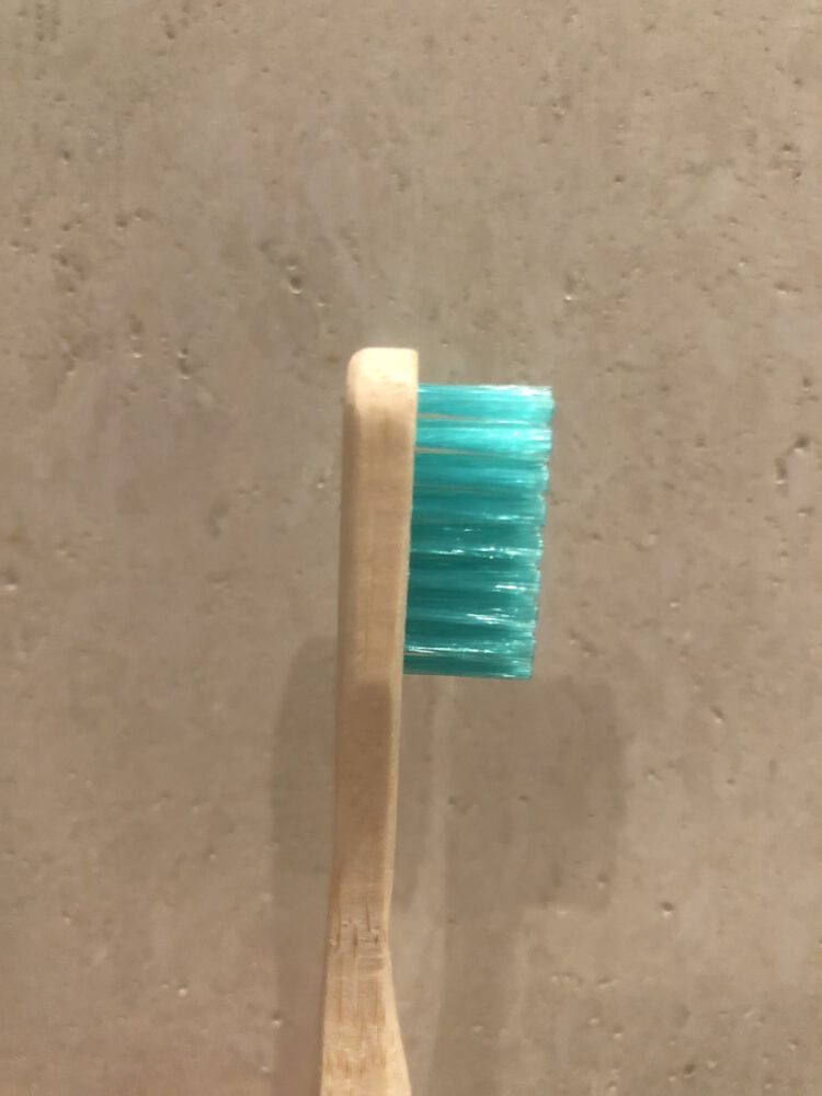 Mirantibus Bambus Zahnbürste - Bürstenkopf seitlich