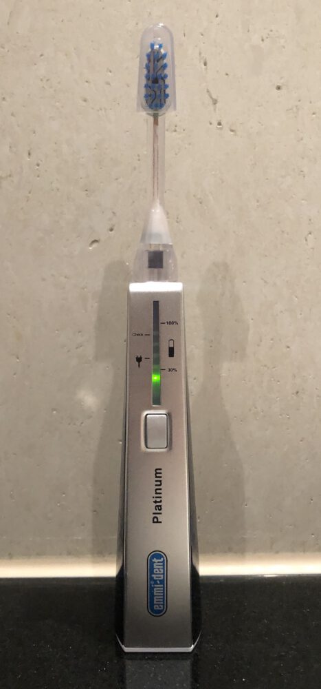 Zahnheld Zahnbürstenmodi emmi-dent Ultraschallzahnbürste Ladezustand voll