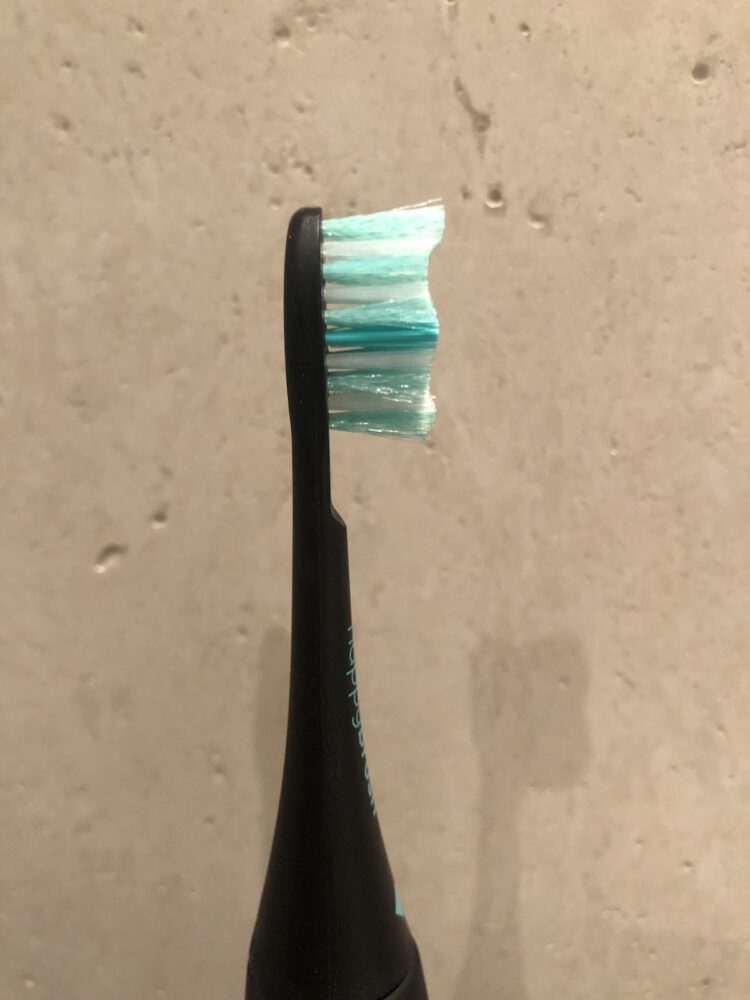 Happybrush Schallzahnbürste - Aufsteckbürste seitlich