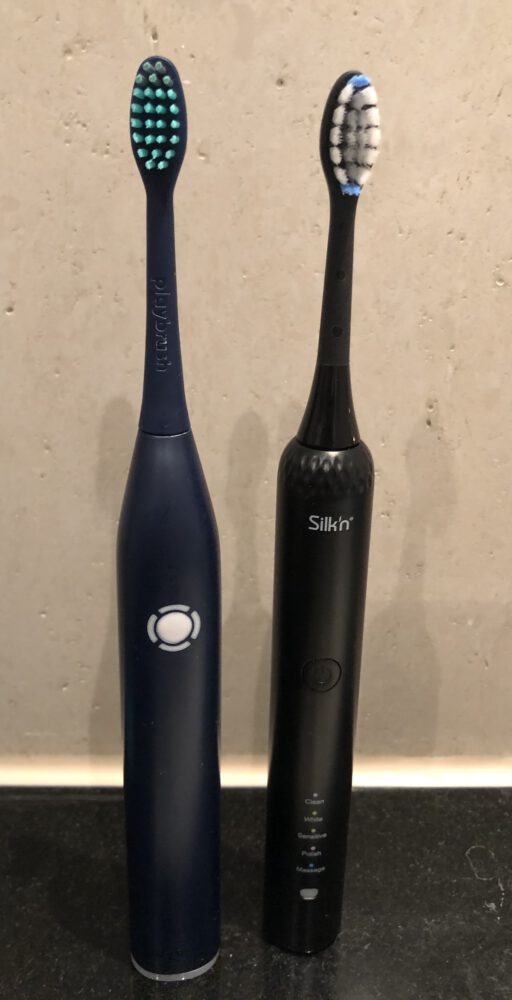 Zahnheld vgl. zur Tristan Auron und Stäight elektrische Zahnbürste Silkn SonicSmile Plus Schallzahnbürste im Vergleich