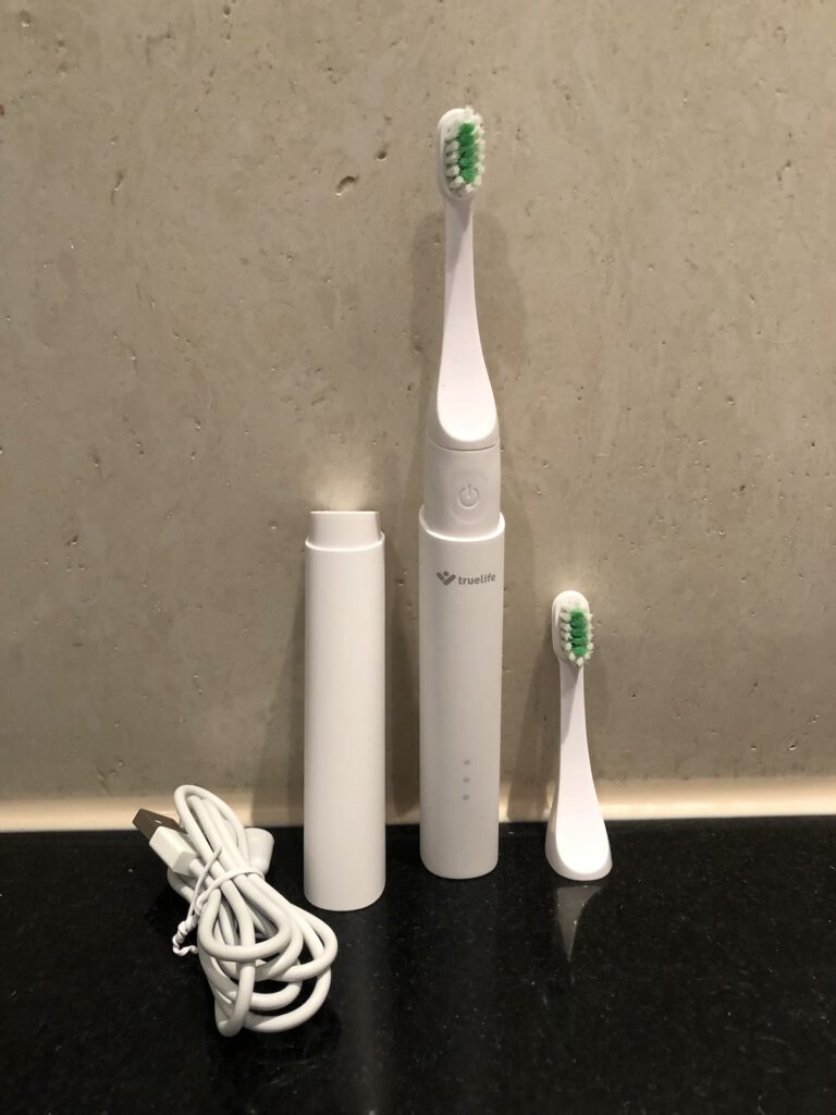 Zahnheld elektrische Zahnbürste - Verpackung TrueLife Travel T100 Schallzahnbürste - inklusive im Set
