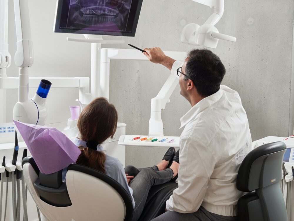Ein Merkmal einer sehr guten Zahnarztpraxis - moderne Technologie